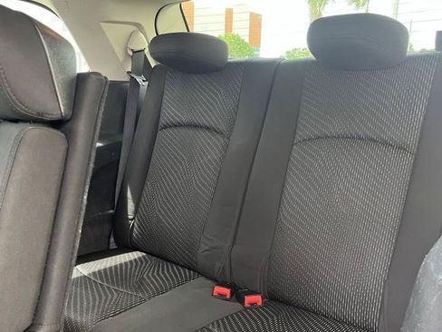 Used 2016 Dodge Journey SE w/ Flexible Seating Group FWD image 8