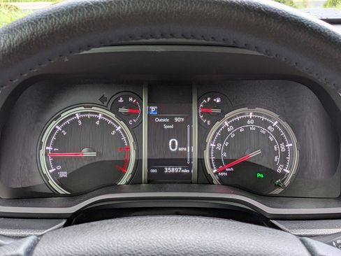 Used 2023 Toyota 4Runner Limited RWD image 17