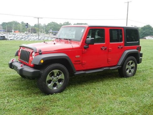 Used 2018 Jeep Wrangler Unlimited Sport S AWD/4WD image 4