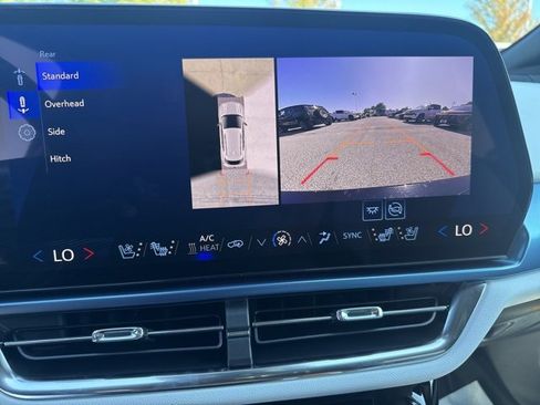 New 2025 Chevrolet Equinox EV LT w/ Convenience Package II image 15