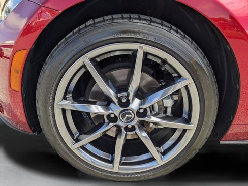 Used 2020 MAZDA MX-5 Miata RF Grand Touring RWD image 35