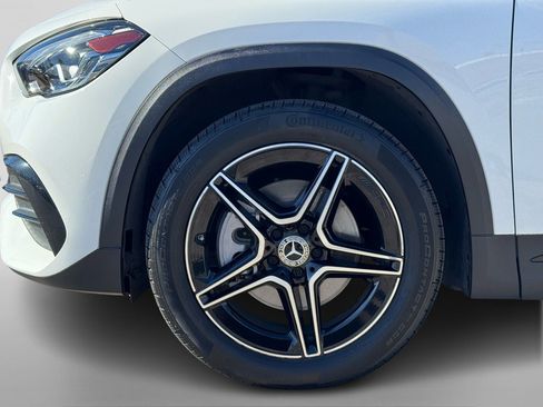 Certified 2022 Mercedes-Benz GLA 250 4MATIC image 8