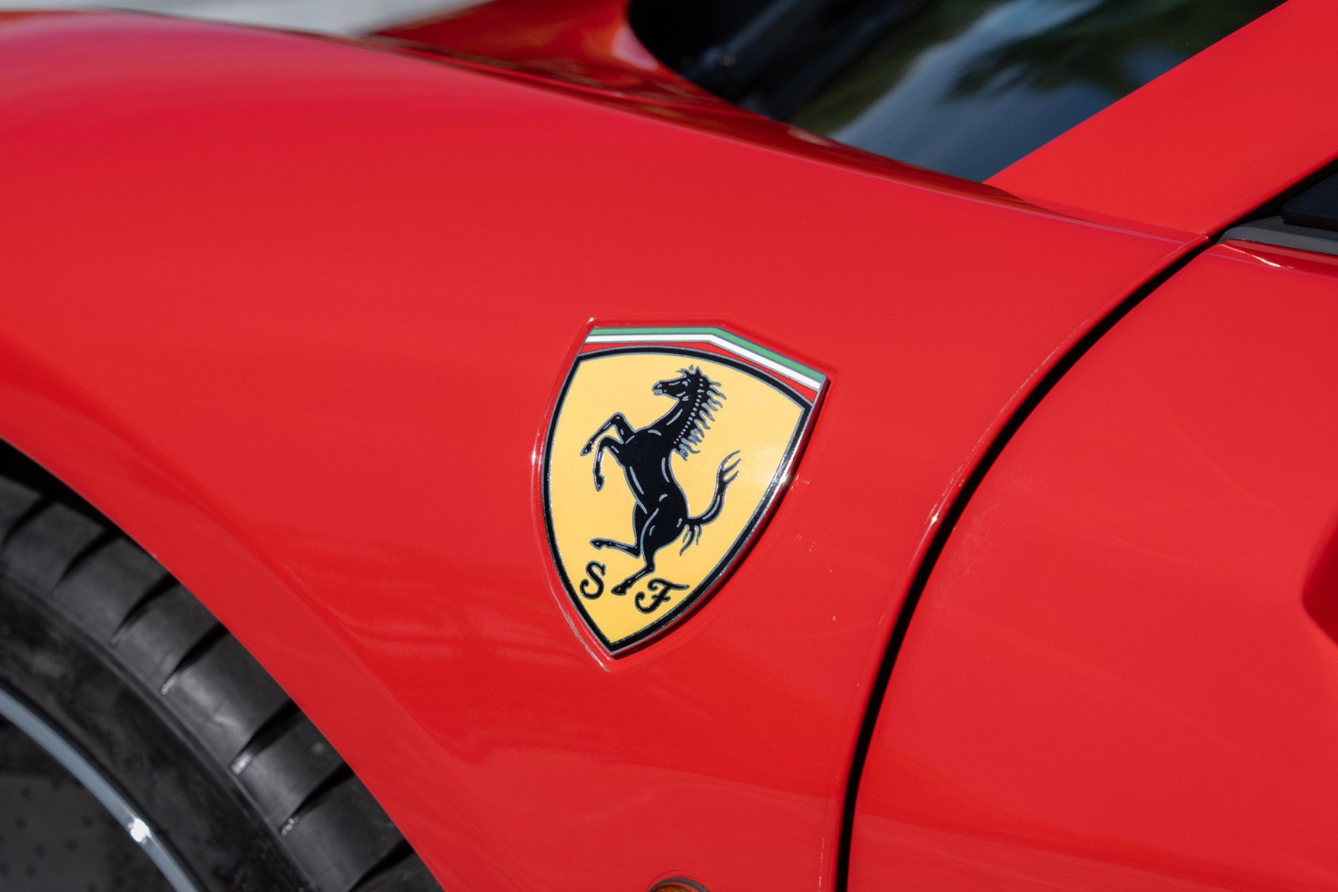 Used 2013 Ferrari 458 Spider RWD image 53