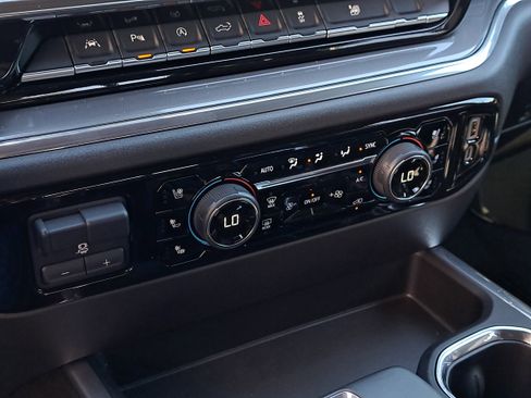 Certified 2024 Chevrolet Silverado 1500 High Country image 29