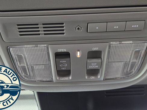 Used 2021 Honda CR-V Touring image 23