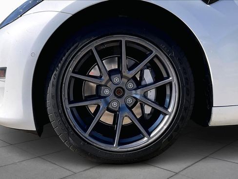 Used 2021 Tesla Model 3 Long Range image 9