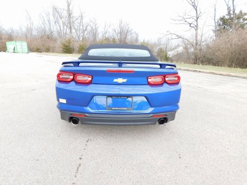 Used 2019 Chevrolet Camaro LT w/ Technology Package image 4