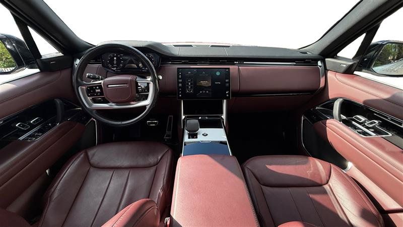 Used 2024 Land Rover Range Rover SE AWD/4WD image 12