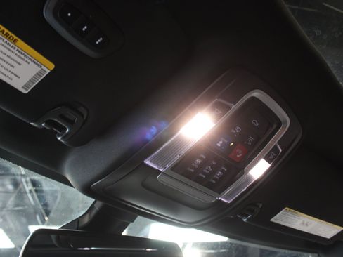 Used 2024 RAM 2500 Laramie w/ Night Edition AWD/4WD image 39