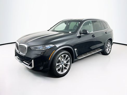 Used 2024 BMW X5 sDrive40i image 3