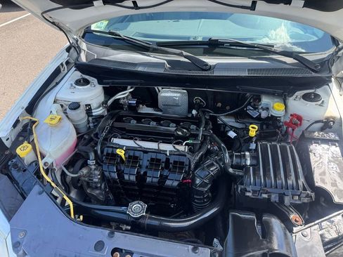 Used 2008 Chrysler Sebring Limited FWD image 19