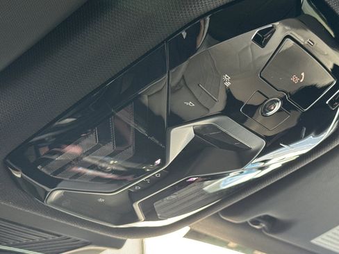 Used 2024 BMW i5 eDrive40i w/ Premium Package RWD image 23