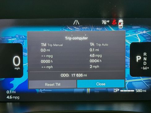 Used 2023 Volvo XC40 B5 Plus w/ Driver Assist Package AWD/4WD image 16