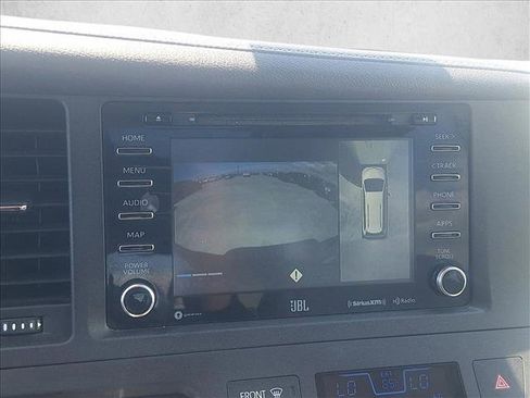 Used 2019 Toyota Sienna Limited Premium w/ Carpet Mat Package FWD image 13