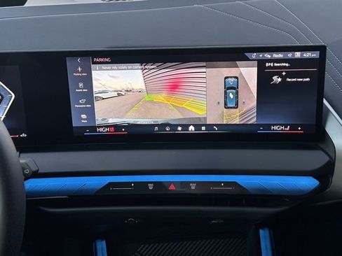 Used 2025 BMW X3 xDrive30i w/ Premium Package image 25