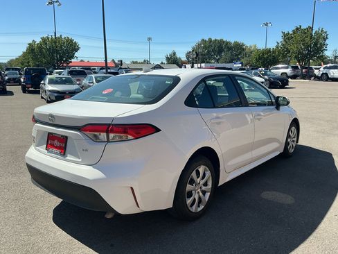 Used 2023 Toyota Corolla LE FWD image 5