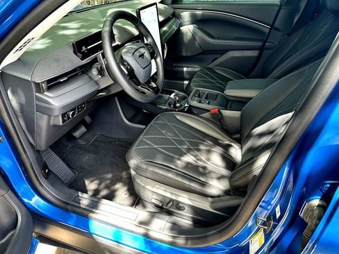 Used 2025 Ford Mustang Mach-E Select w/ Comfort Package Lite RWD image 9