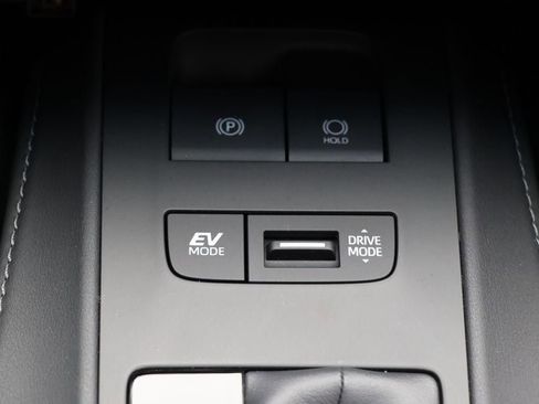 Used 2024 Toyota Venza Nightshade image 26