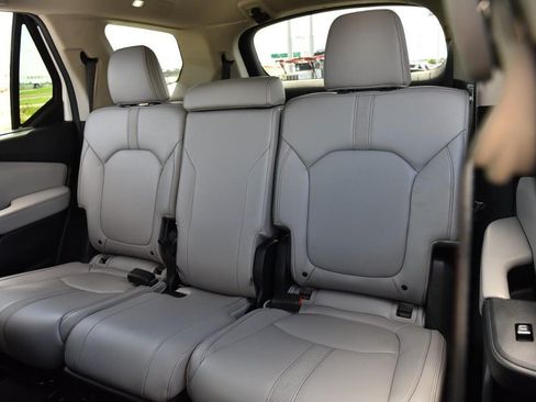 Certified 2025 Honda Pilot EX-L image 24