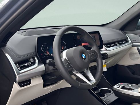 New 2026 BMW X1 xDrive28i w/ Technology Package AWD/4WD image 11