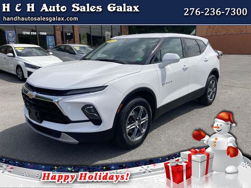 Used 2023 Chevrolet Blazer LT image 1