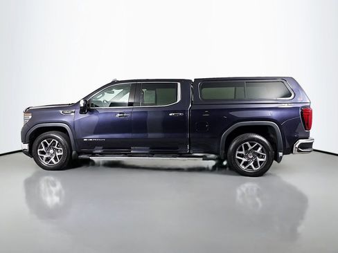 Certified 2022 GMC Sierra 1500 SLT w/ SLT Premium Plus Package AWD/4WD image 4