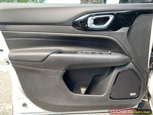 New 2025 Jeep Compass Limited w/ Sun & Sound Group image 24