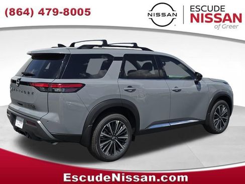 New 2026 Nissan Pathfinder Platinum AWD/4WD image 3