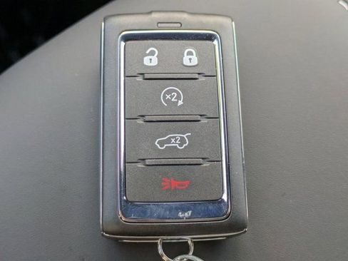 New 2025 Jeep Grand Cherokee L Overland w/ Advanced Protech Group III image 26