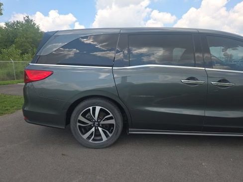 Used 2018 Honda Odyssey Elite image 7