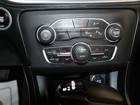 Used 2019 Dodge Charger SXT w/ Plus Group image 24