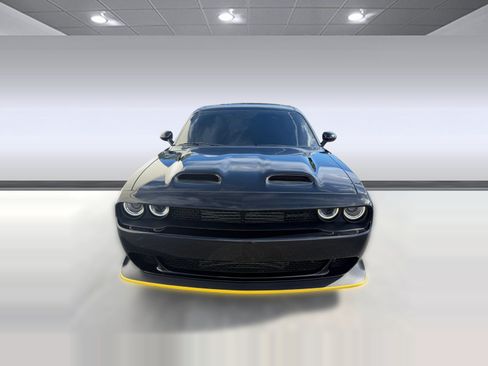 Used 2022 Dodge Challenger SRT Hellcat RWD image 6