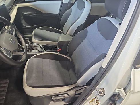 Used 2025 Volkswagen Taos S AWD/4WD image 14
