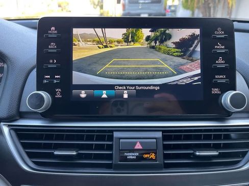 Used 2022 Honda Accord LX image 11