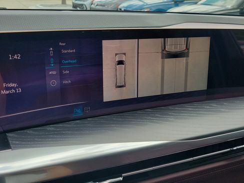 Used 2025 Cadillac Escalade ESV Premium Luxury w/ Touring Package image 27