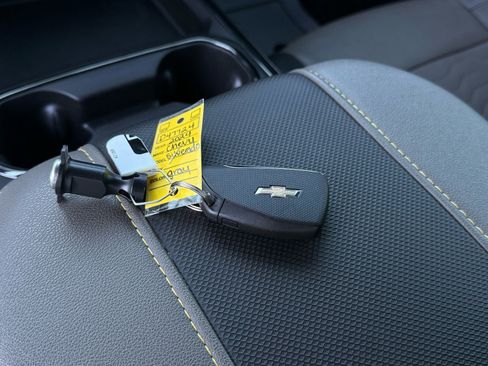 Used 2024 Chevrolet Silverado 2500 ZR2 w/ Technology Package image 62