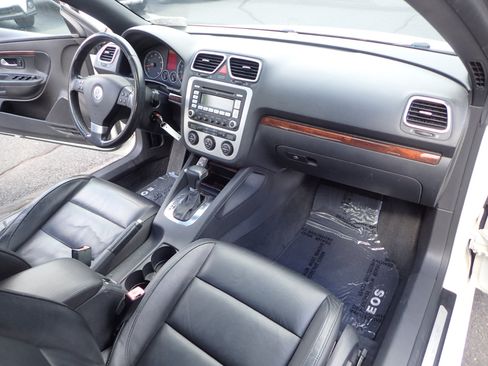 Used 2009 Volkswagen Eos Lux image 18