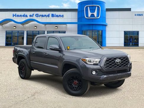 Used 2020 Toyota Tacoma TRD Off-Road w/ Technology Package AWD/4WD image 1