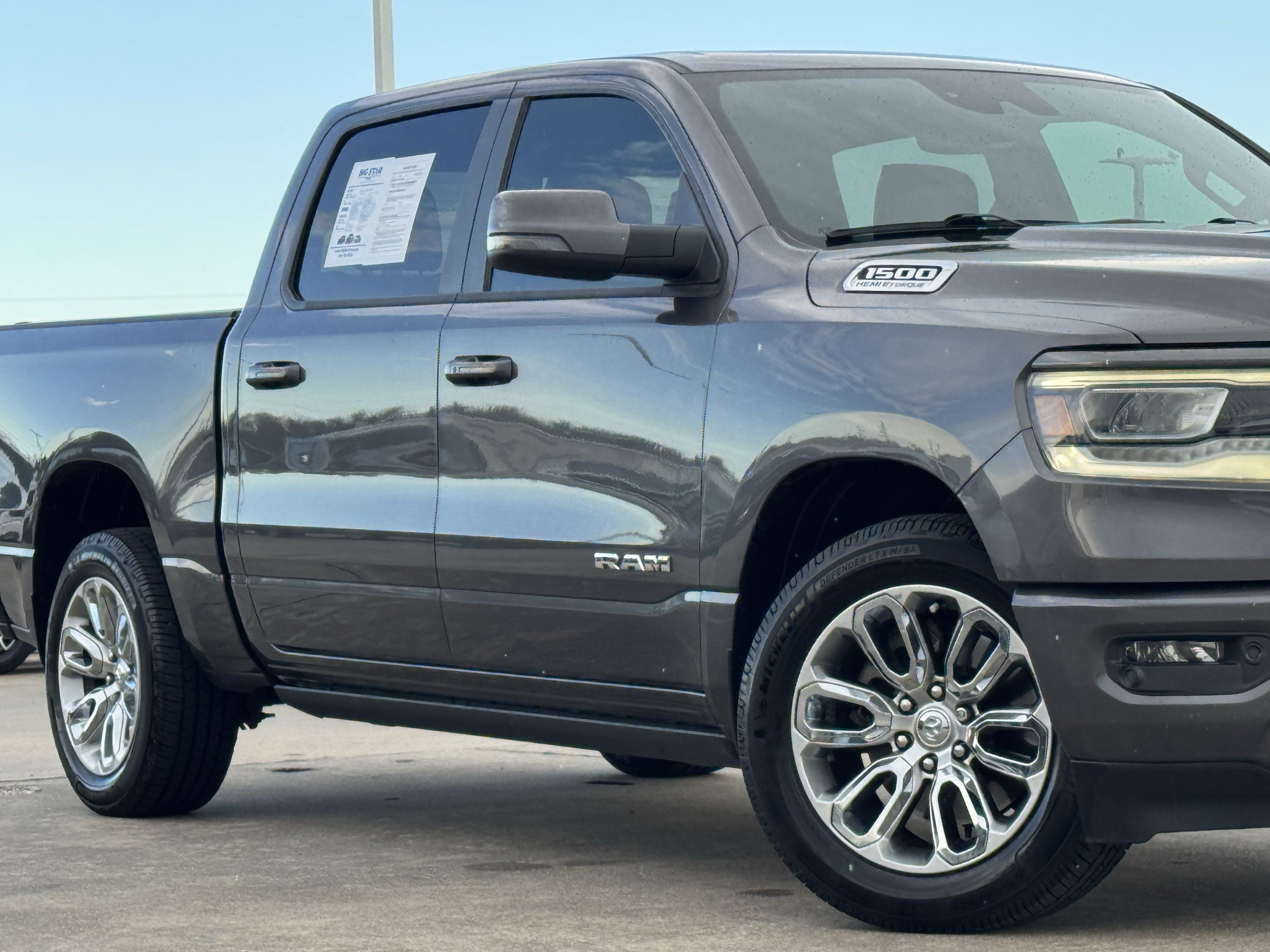 Used 2023 RAM 1500 Laramie RWD image 3