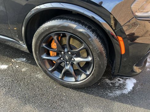 Used 2023 Dodge Durango R/T w/ Hemi Orange Plus Package image 4