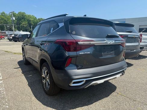 Used 2022 Kia Seltos EX AWD/4WD image 5