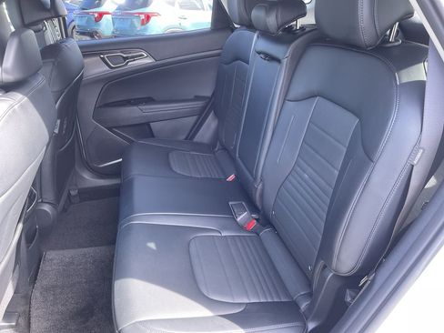 Certified 2025 Kia Sportage SX Prestige AWD/4WD image 22