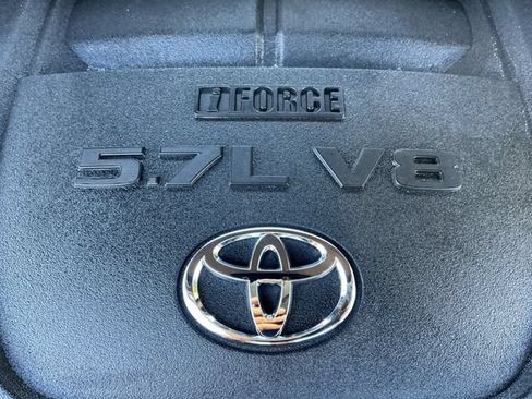 Used 2017 Toyota Tundra SR5 w/ TRD Off Road Package AWD/4WD image 25