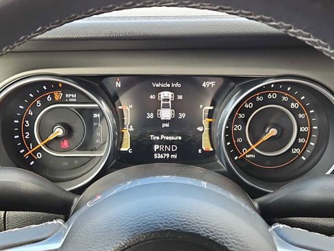 Used 2023 Jeep Gladiator Overland image 31