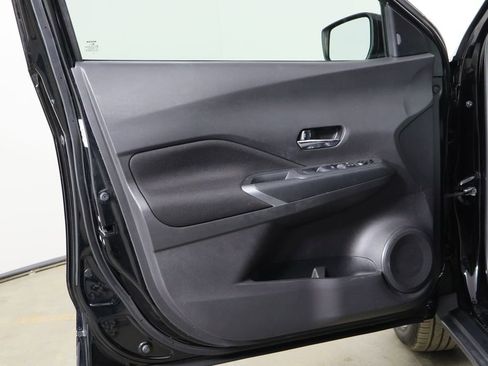 Used 2021 Nissan Kicks SV image 20