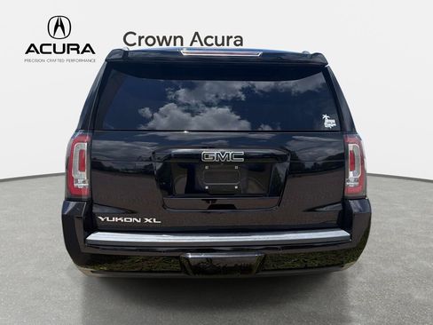 Used 2019 GMC Yukon XL SLT w/ Graphite Performance Edition RWD image 3