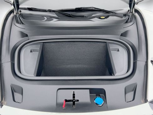 Used 2021 Porsche Taycan 4S w/ Premium Package image 28