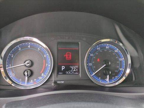 Certified 2017 Toyota Corolla LE FWD image 11
