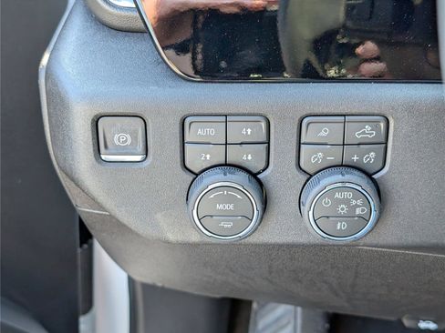 New 2026 Chevrolet Silverado 1500 RST AWD/4WD image 19