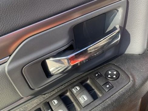 Used 2023 RAM 1500 Classic SLT image 12